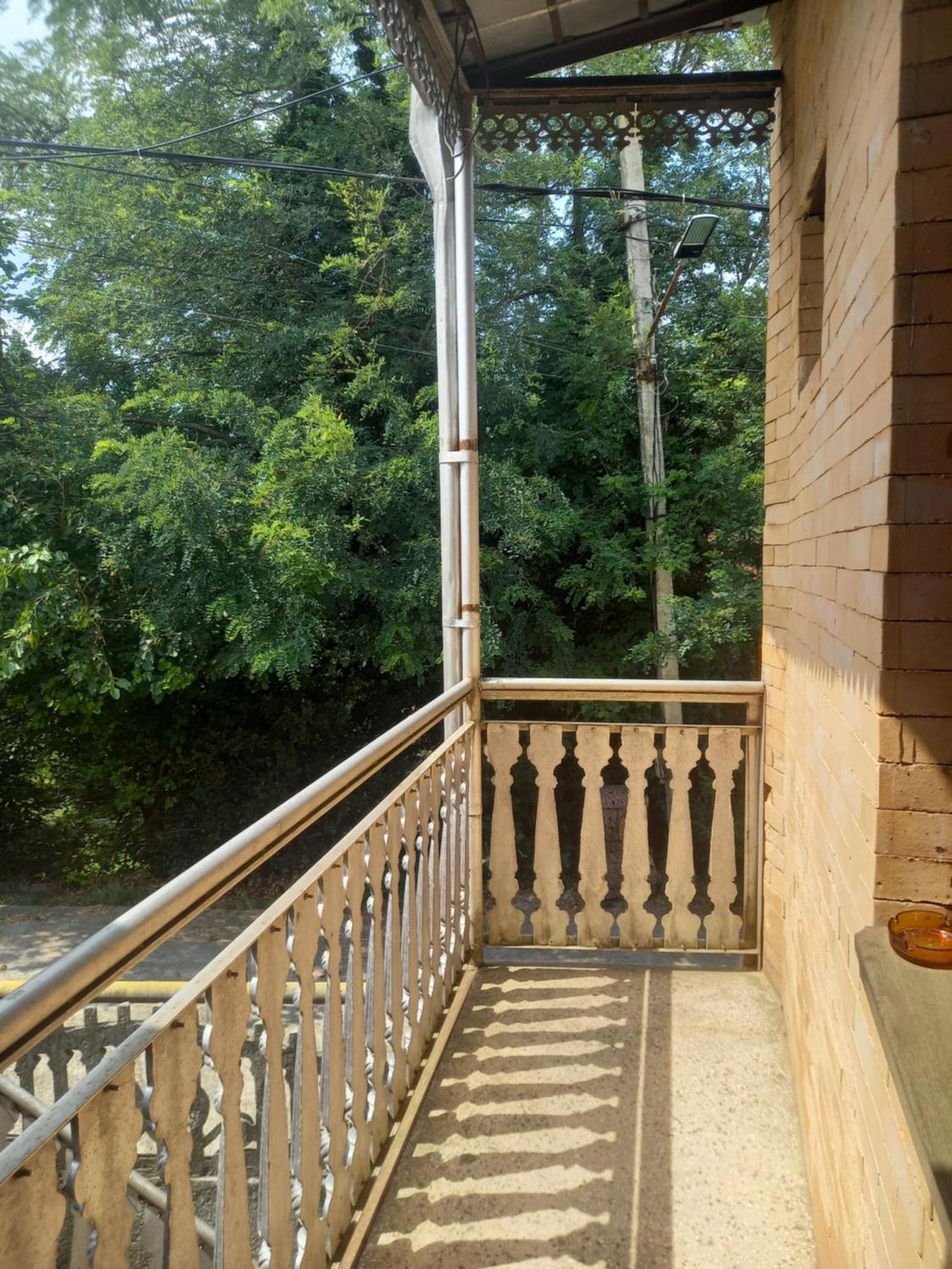 Guest House Roma Kutaisi Exterior photo